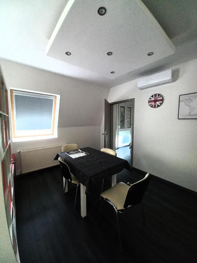 Buckingham Palace Apartman, Debrecen Exterior foto
